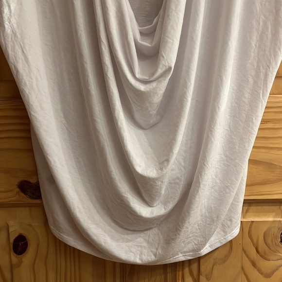 Onzie Drop Back Top - Picture 12 of 15